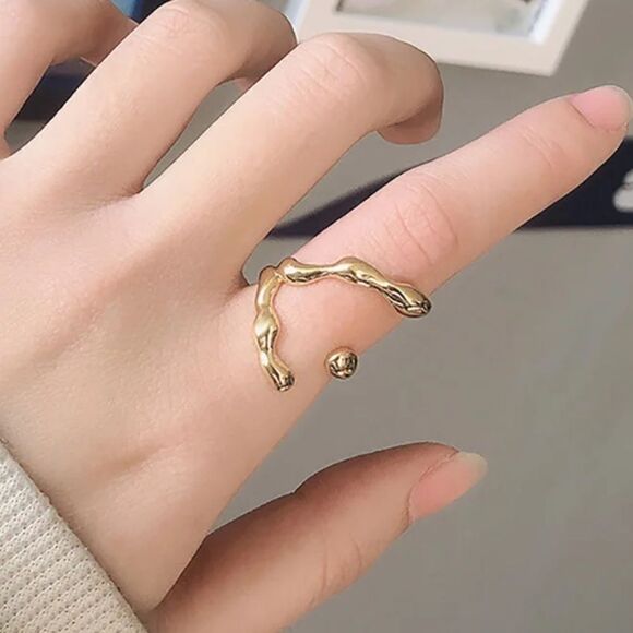The Crawling Ring adjustable in 925 Gold plated - Picture 1 of 8